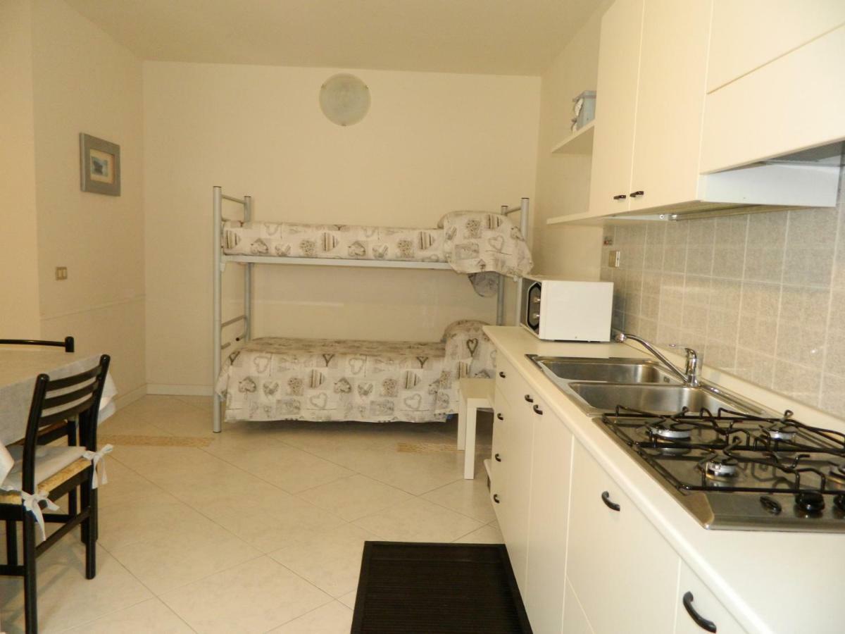 Appartamento Vista Lago Riva del Garda Exterior foto