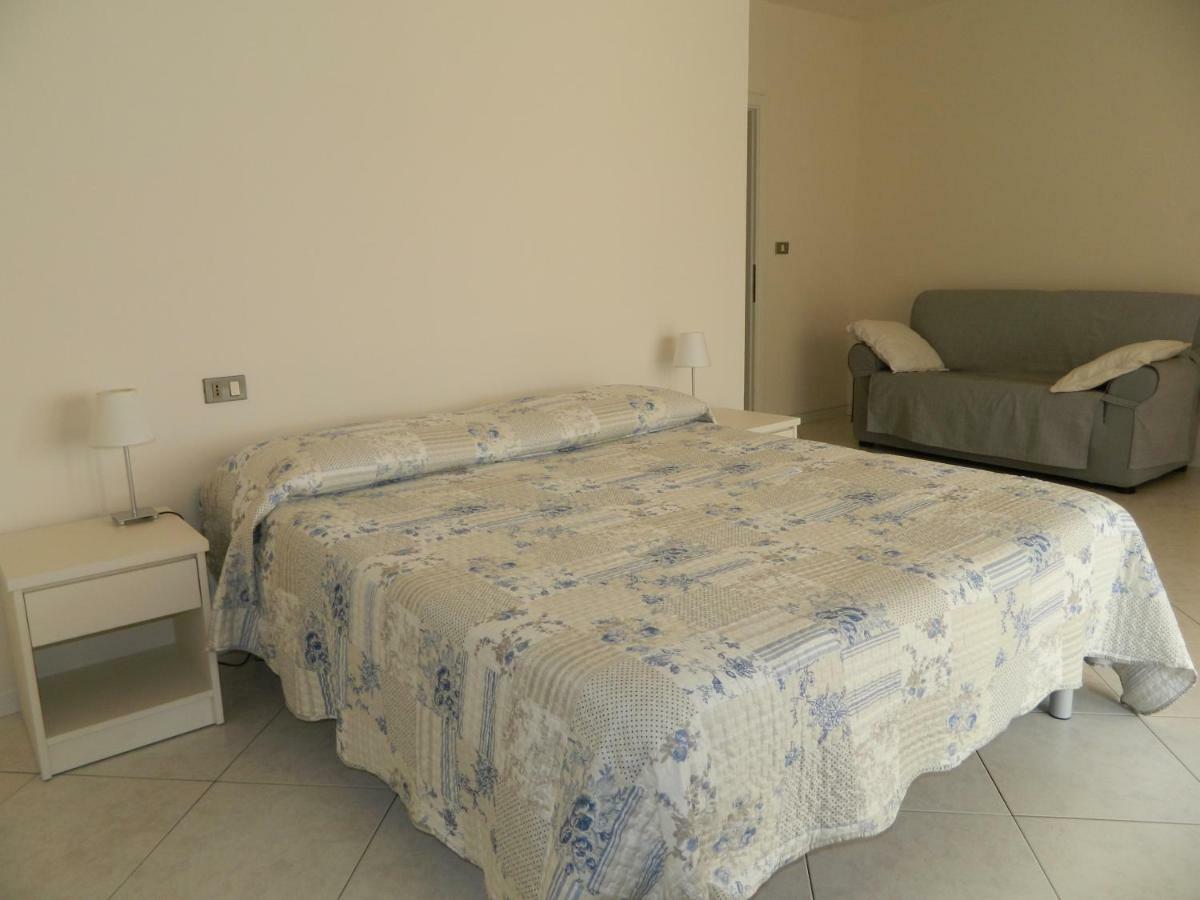 Appartamento Vista Lago Riva del Garda Exterior foto